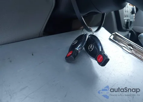 2008 Mercedes-Benz C 300 Luxury/Sport из США, поврежденный, VIN WDDGF54X18F071658